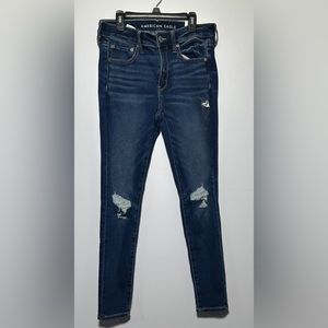 NWT. American Eagle Hi-rise soft knit jegging. Size 8 short.